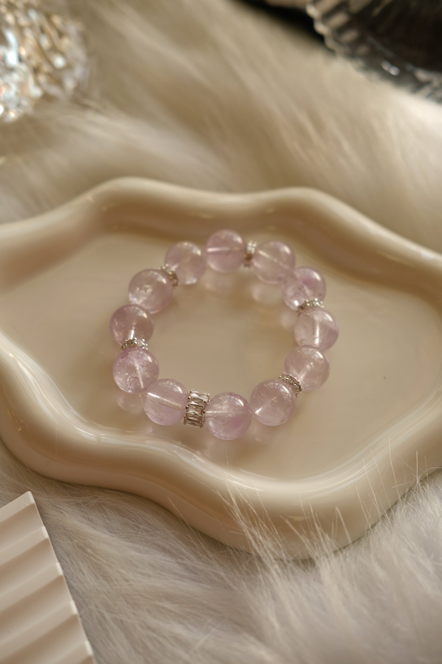 Lavender Amethyst Bracelet  (Elastic)